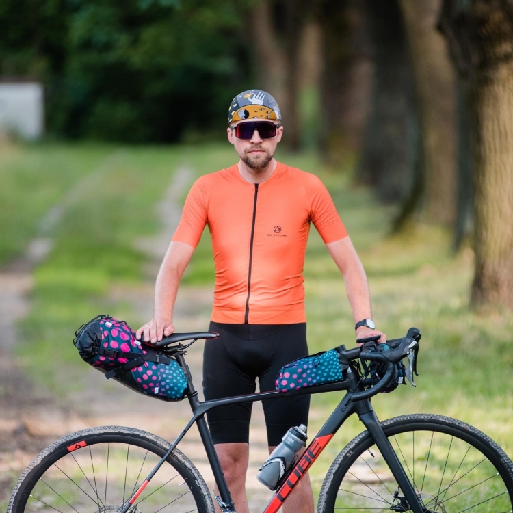 Czapka Kolarska idealna na upały - AM Cycling - Wysokiej jakości odzież kolarska